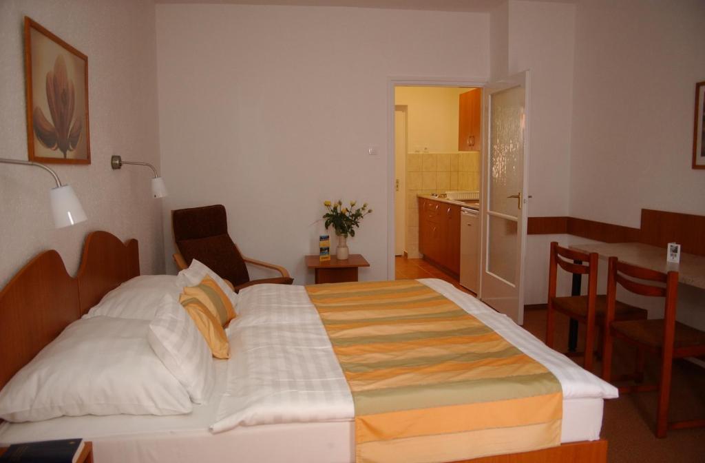 Siesta Club Apartman Harkány Camera foto