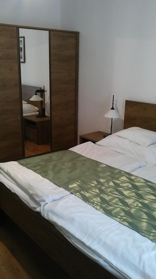 Siesta Club Apartman Harkány Esterno foto