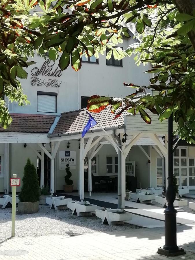 Siesta Club Apartman Harkány Esterno foto